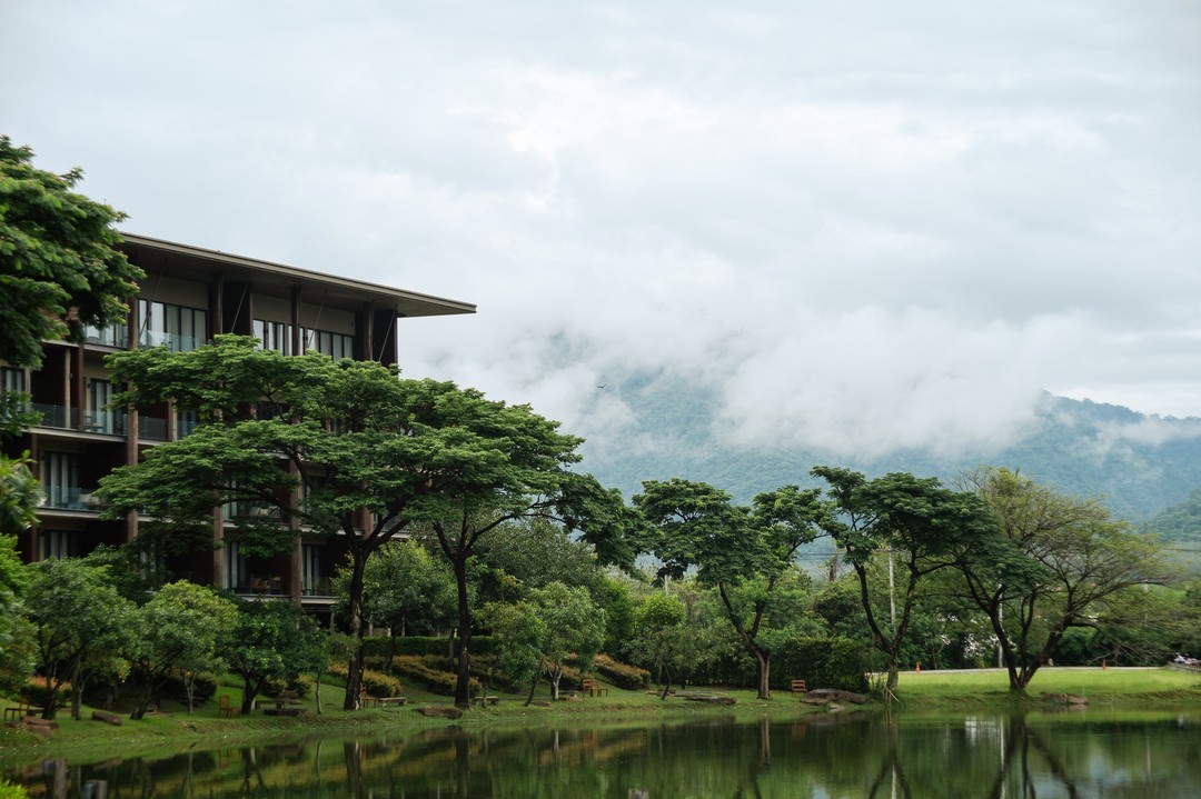 atta Lakeside Resort Suite